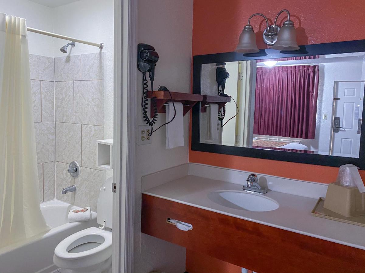 Royal Inn Richmond Hill- Savannah I-95 외부 사진