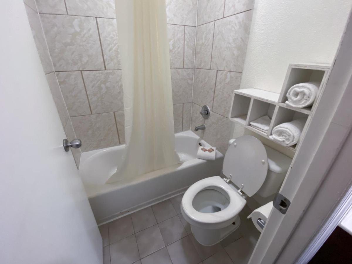 Royal Inn Richmond Hill- Savannah I-95 외부 사진