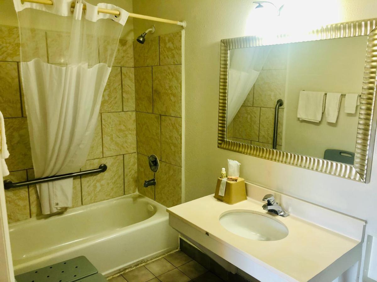 Royal Inn Richmond Hill- Savannah I-95 외부 사진